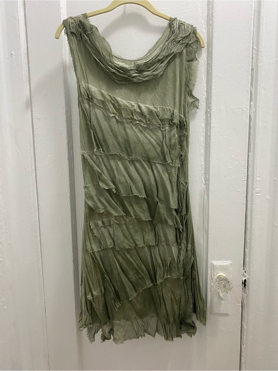 Dresses & Skirts - Green Layered Sleeveless Dress